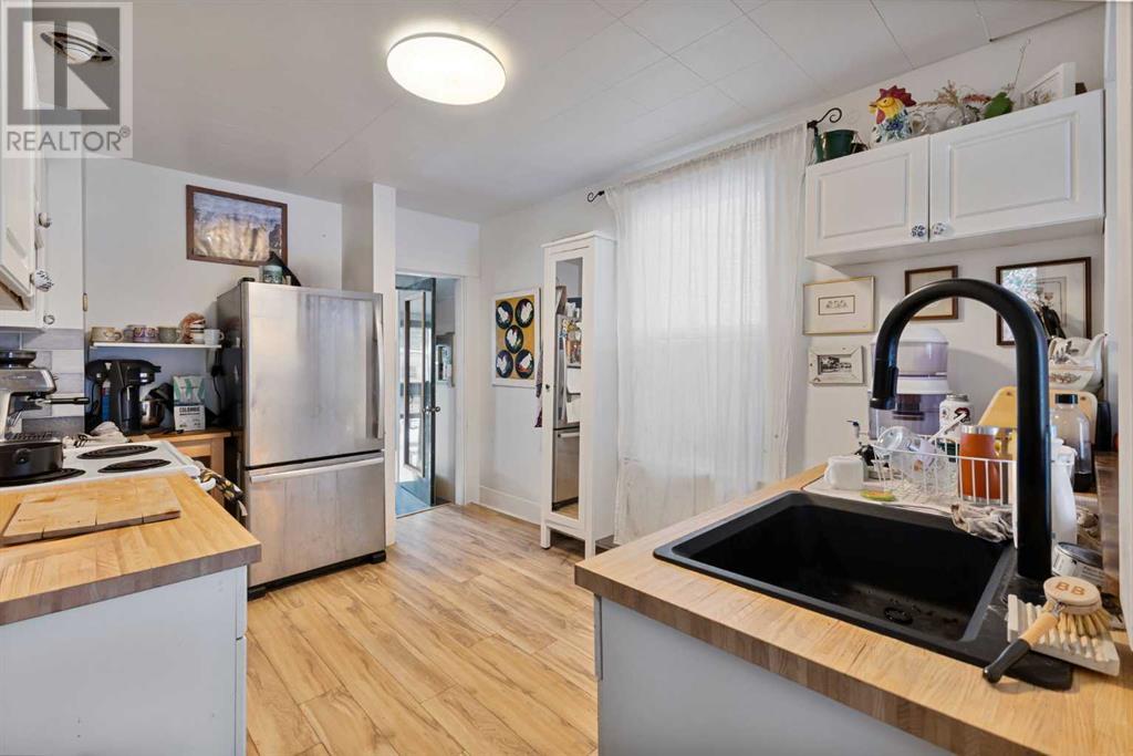 Property at 2311 6 Avenue NW image 5