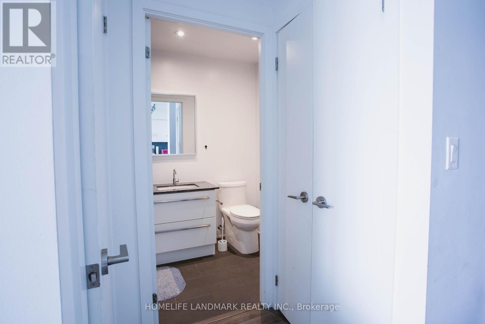 1522 - 160 Flemington Road, Toronto (Yorkdale-Glen Park), Ontario  M6A 1N6 - Photo 5 - W12221790