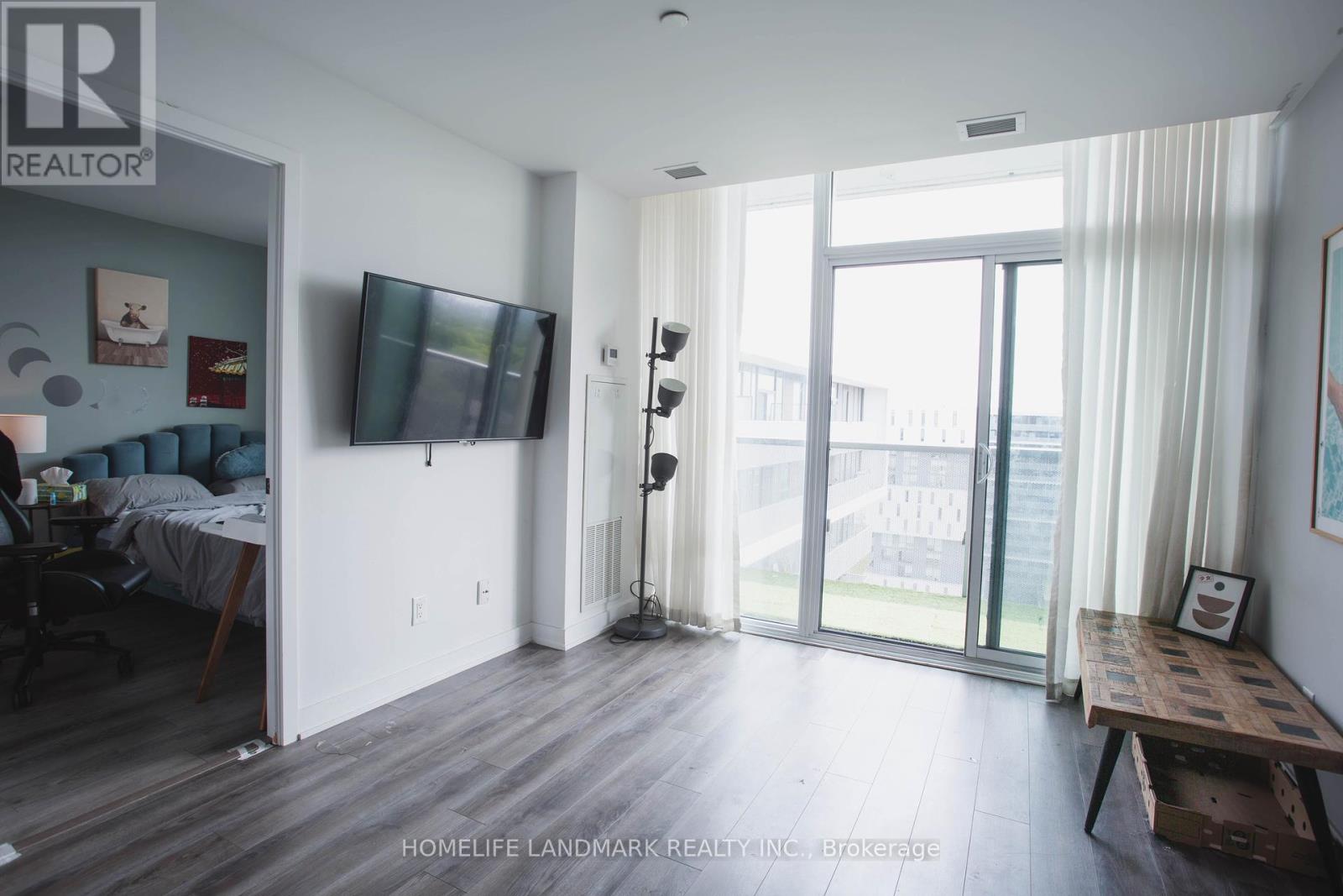 1522 - 160 Flemington Road, Toronto (Yorkdale-Glen Park), Ontario  M6A 1N6 - Photo 8 - W12221790