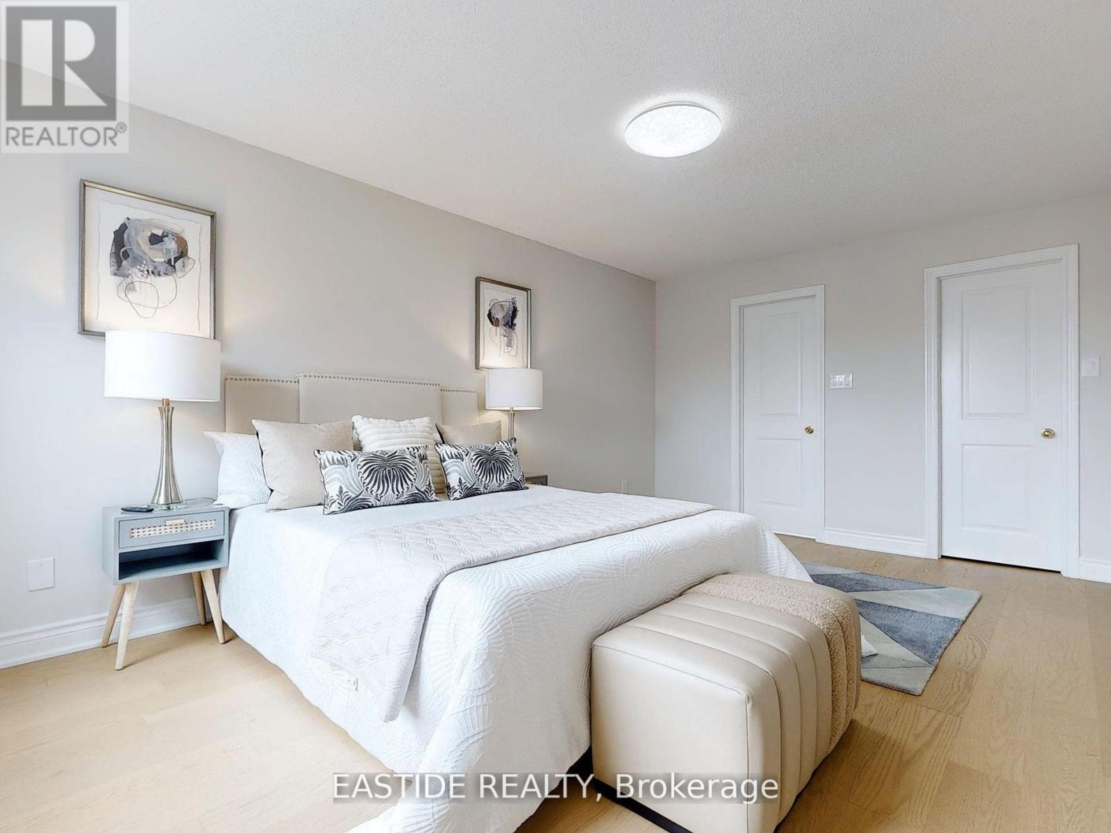 3282 Dragon Drive, Mississauga (Fairview), Ontario  L5B 3G7 - Photo 13 - W12221793