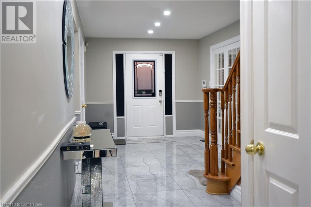 Property at 15 TALIA Court image 5