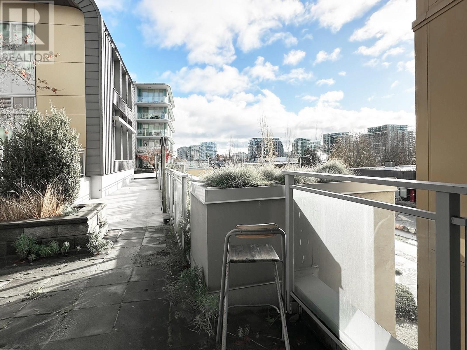 304 7688 Alderbridge Way, Richmond, British Columbia  V6X 0P7 - Photo 8 - R2976406