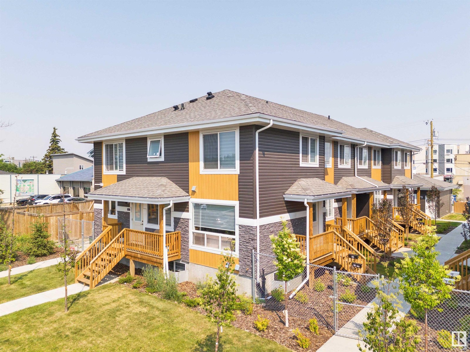 15822 100a Av Nw, Edmonton, Alberta  T5P 0L8 - Photo 1 - E4442531