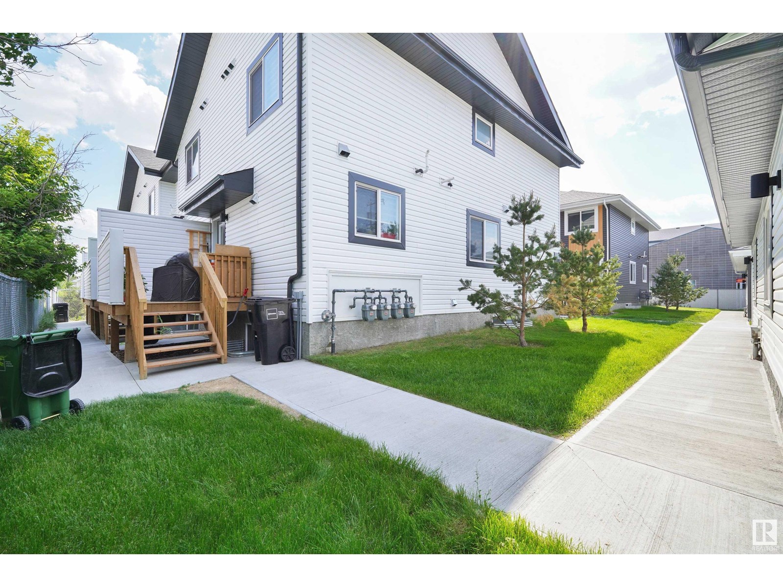 Property at 15812 100A AV NW image 1