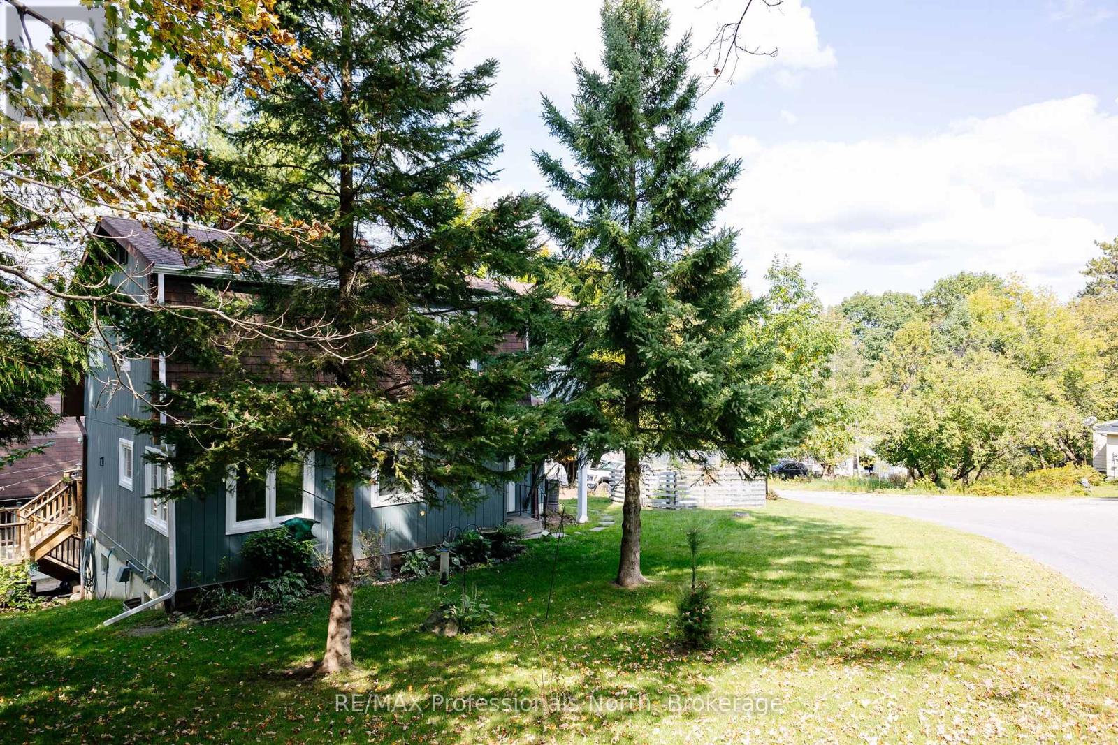 560 Mountain Street, Dysart Et Al, Ontario  K0M 1S0 - Photo 38 - X12188670