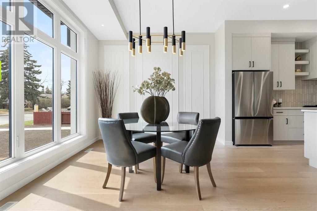 Property at 7522 39 Avenue NW image 3