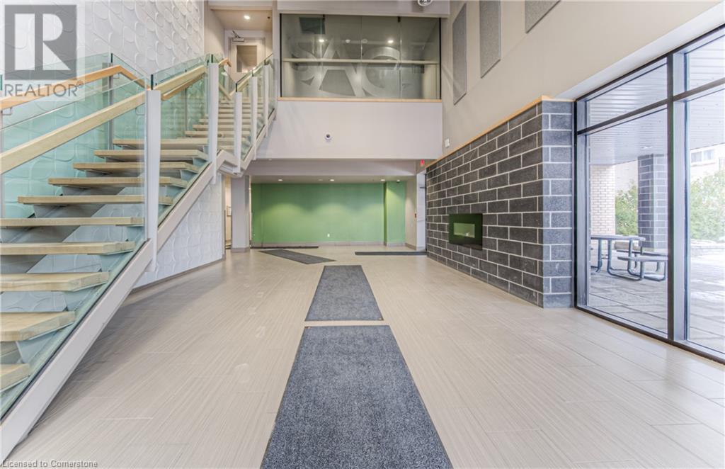8 Hickory Street W Unit# 401, Waterloo, Ontario  N2L 3H6 - Photo 7 - 40738933