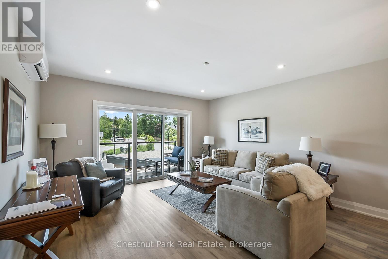 205 - 200 Anglo Street, Bracebridge, Ontario  P1L 1G4 - Photo 2 - X12221866