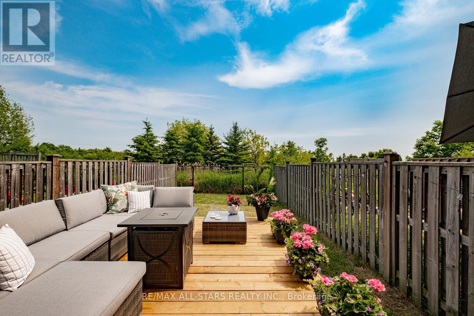 Property at 535 REEVES WAY BOULEVARD image 1