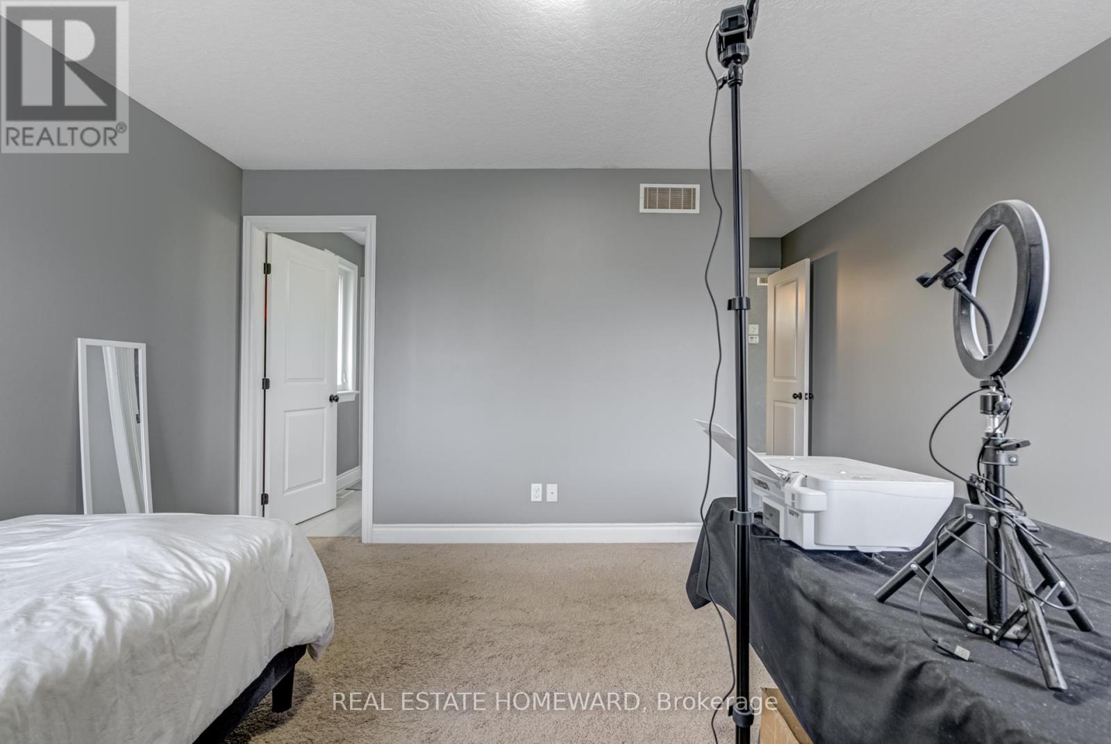 2 Freedom Crescent, Quinte West (Sidney Ward), Ontario  K8V 0C1 - Photo 20 - X12221879