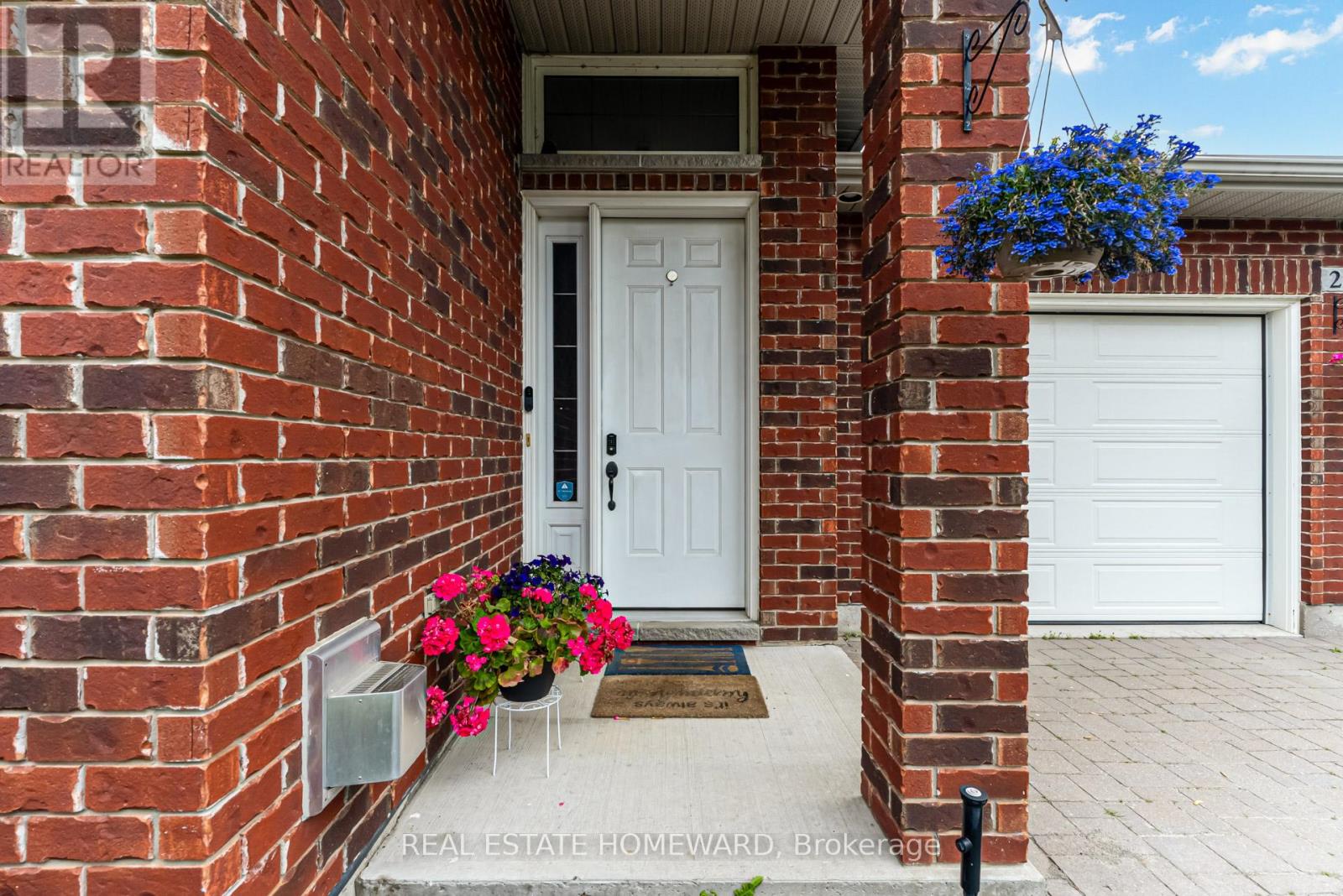 Property at 2 FREEDOM CRESCENT image 4