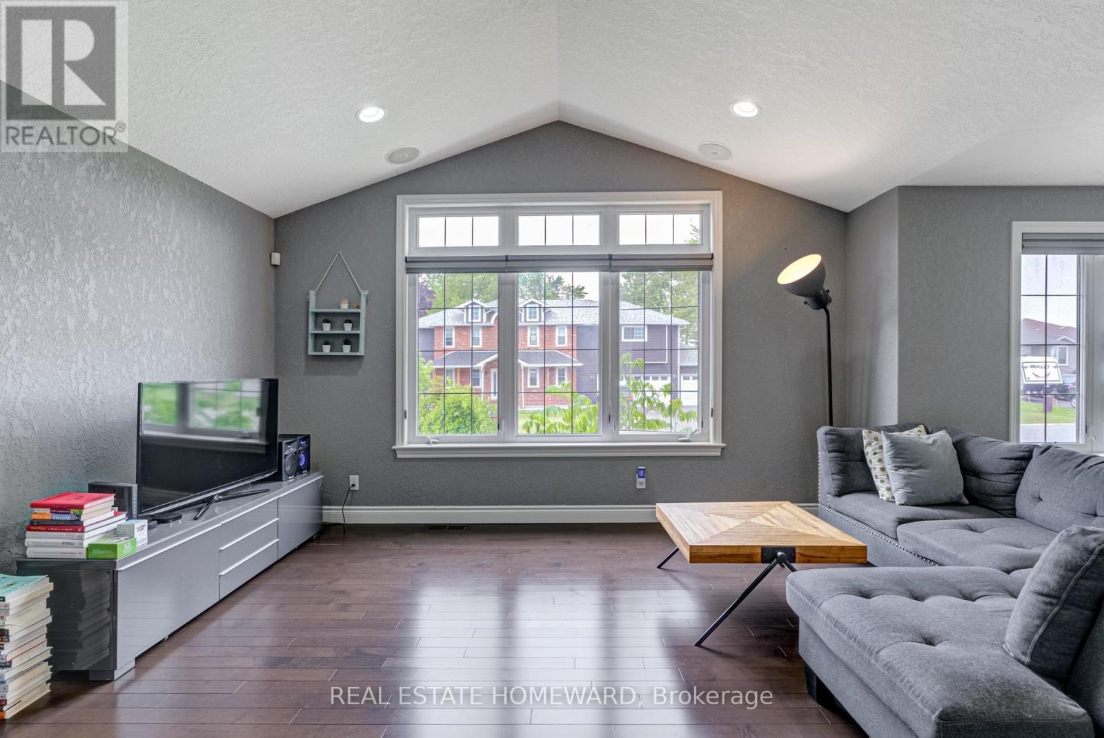 2 Freedom Crescent, Quinte West (Sidney Ward), Ontario  K8V 0C1 - Photo 7 - X12221879