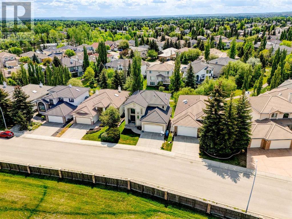 Property at 129 Woodpark Close SW image 3