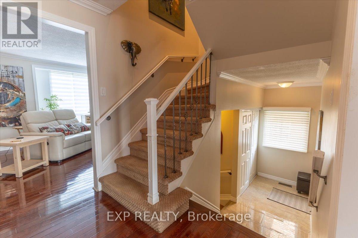 Property at 3065 UPLANDS DRIVE image 4