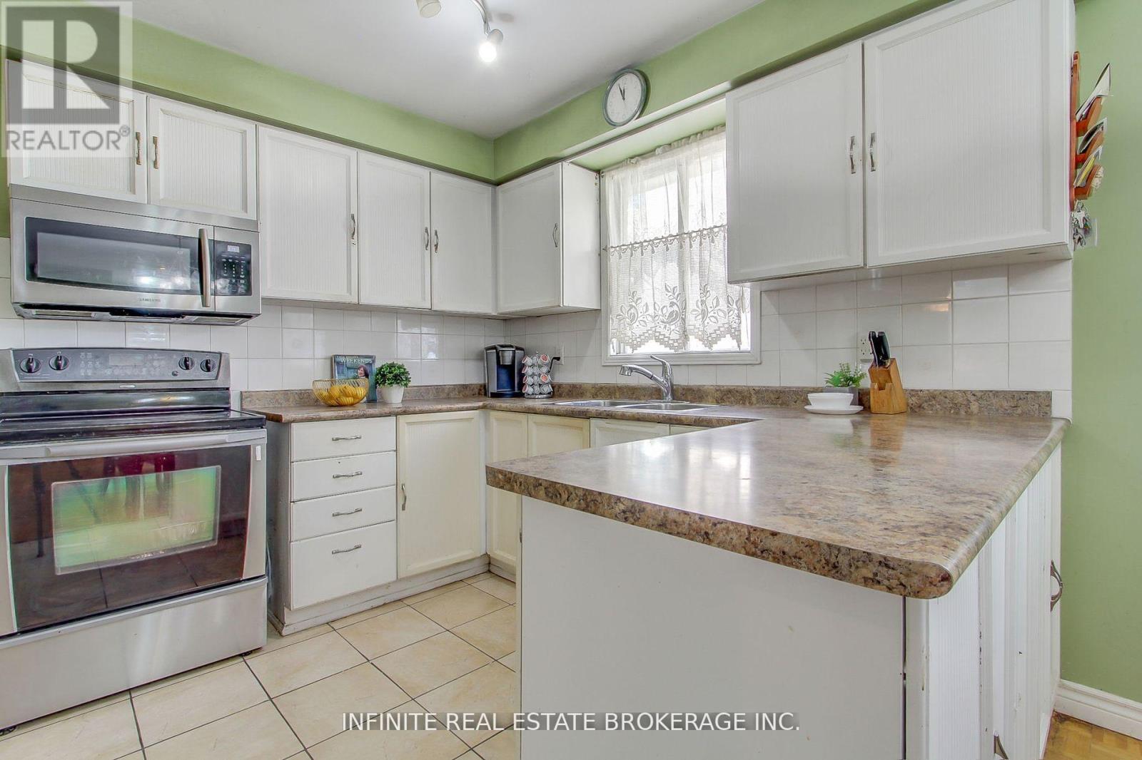 Property at 610 VAUGHAN ROAD image 5