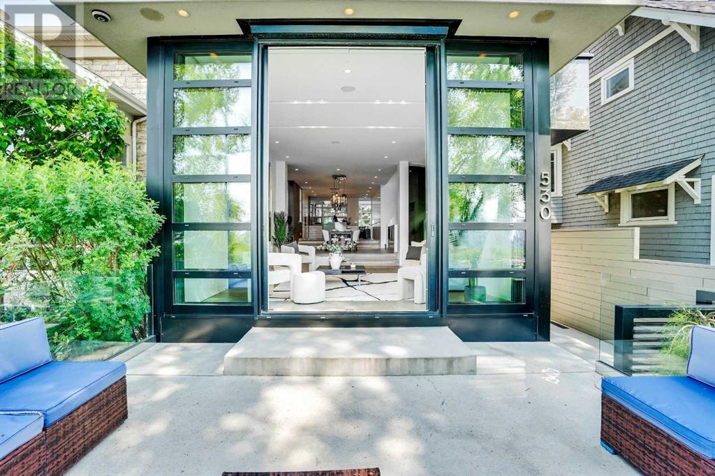 Property at 530 Crescent Road NW image 3