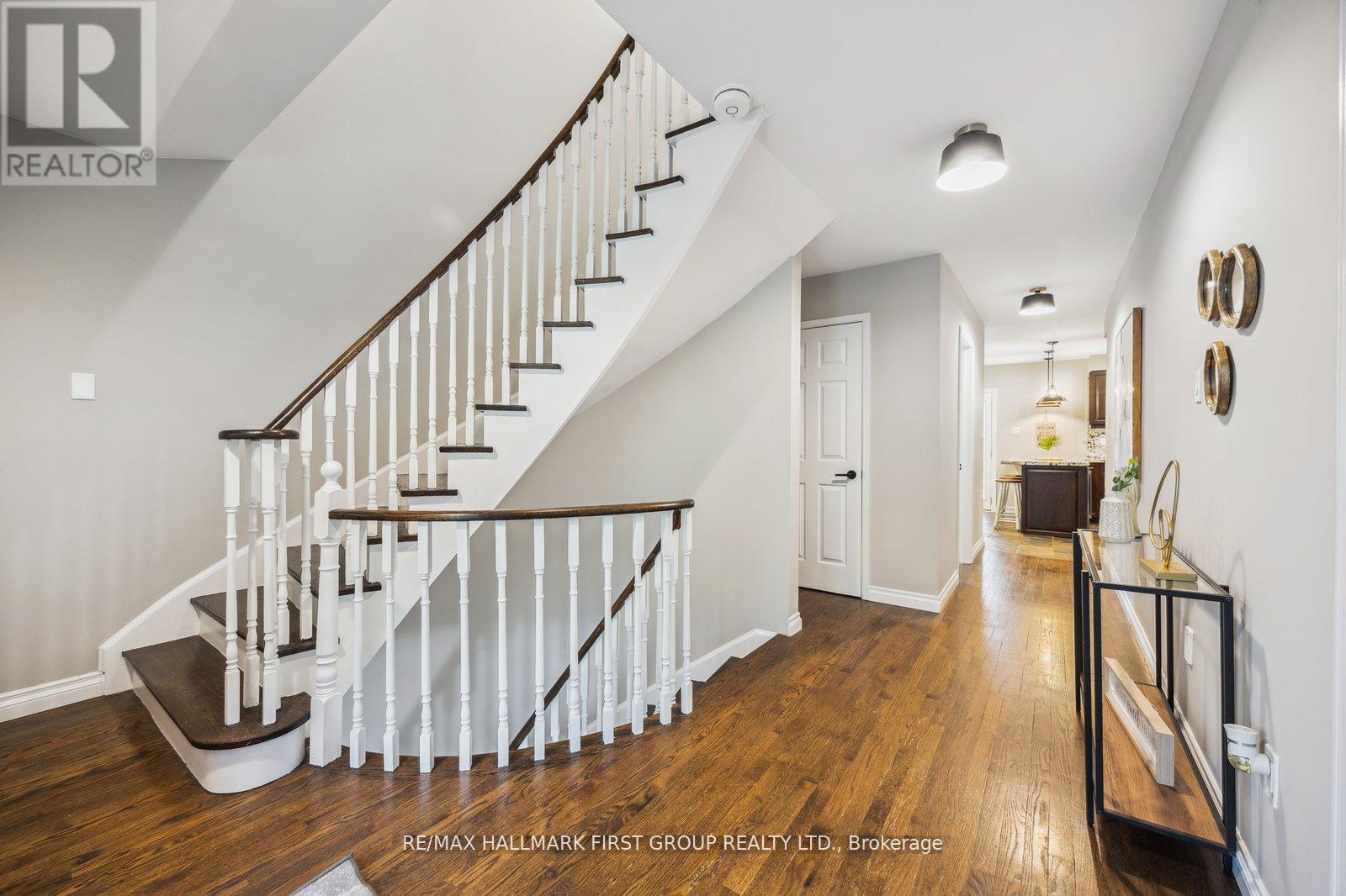 Property at 40 CENTRE ROAD image 4