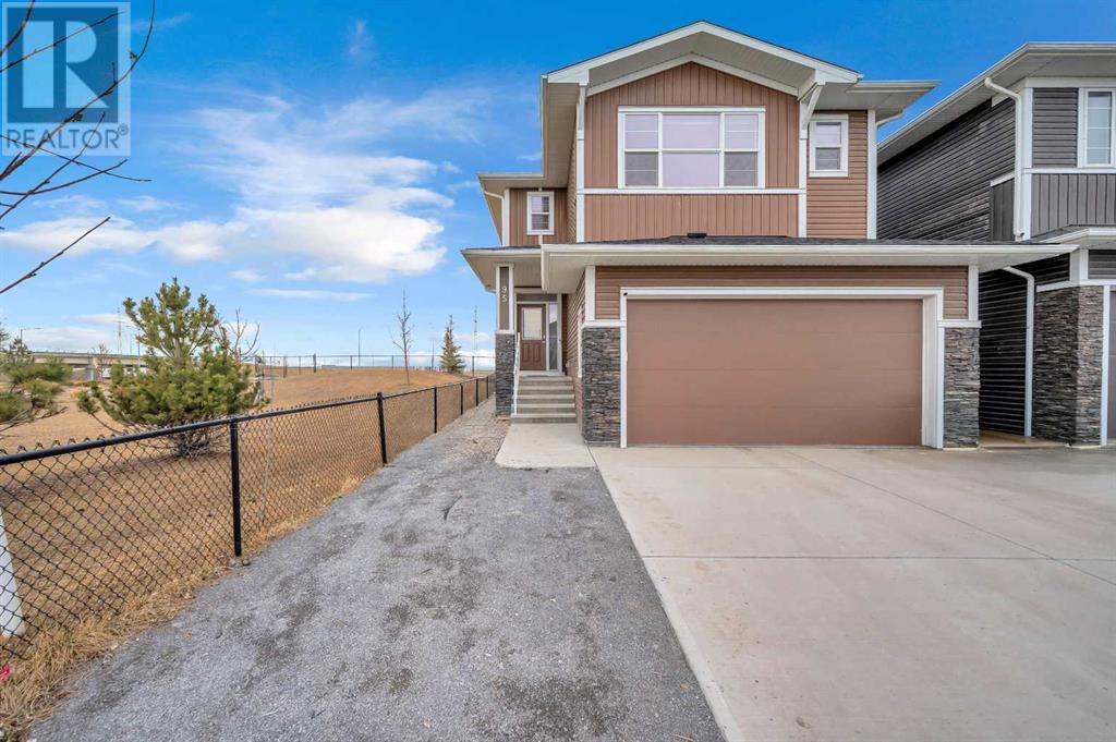 Property at 95 Redstone Heights NE image 2