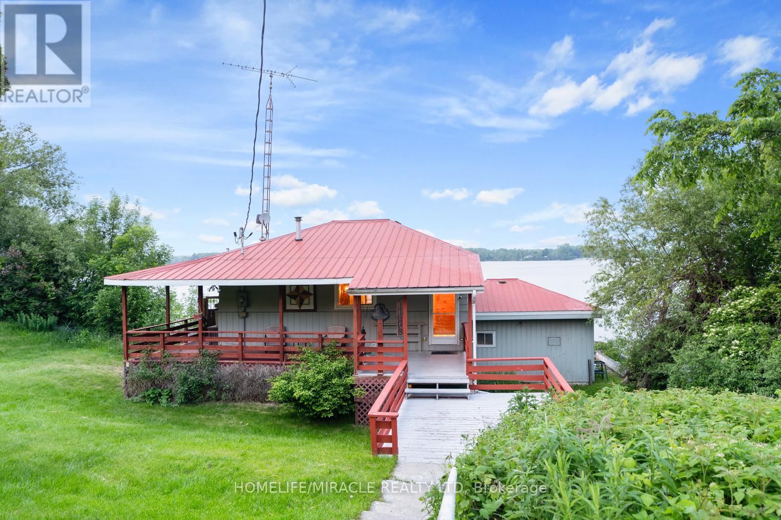 11278 Loyalist Parkway, Prince Edward County, Ontario  K0K 2T0 - Photo 2 - X12221986