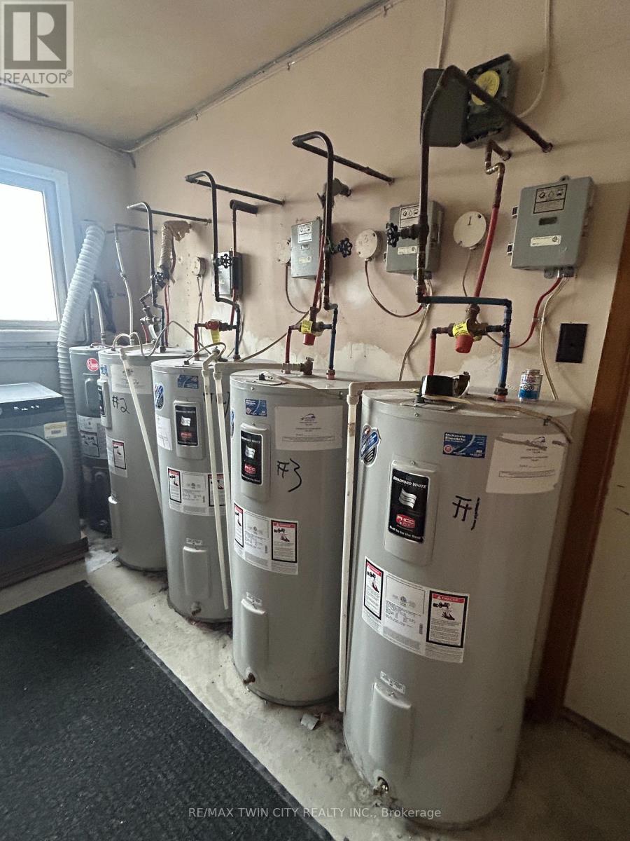 115 Baldwin Avenue, Brantford, Ontario N3S 1H9 - Photo 7 - X12221992