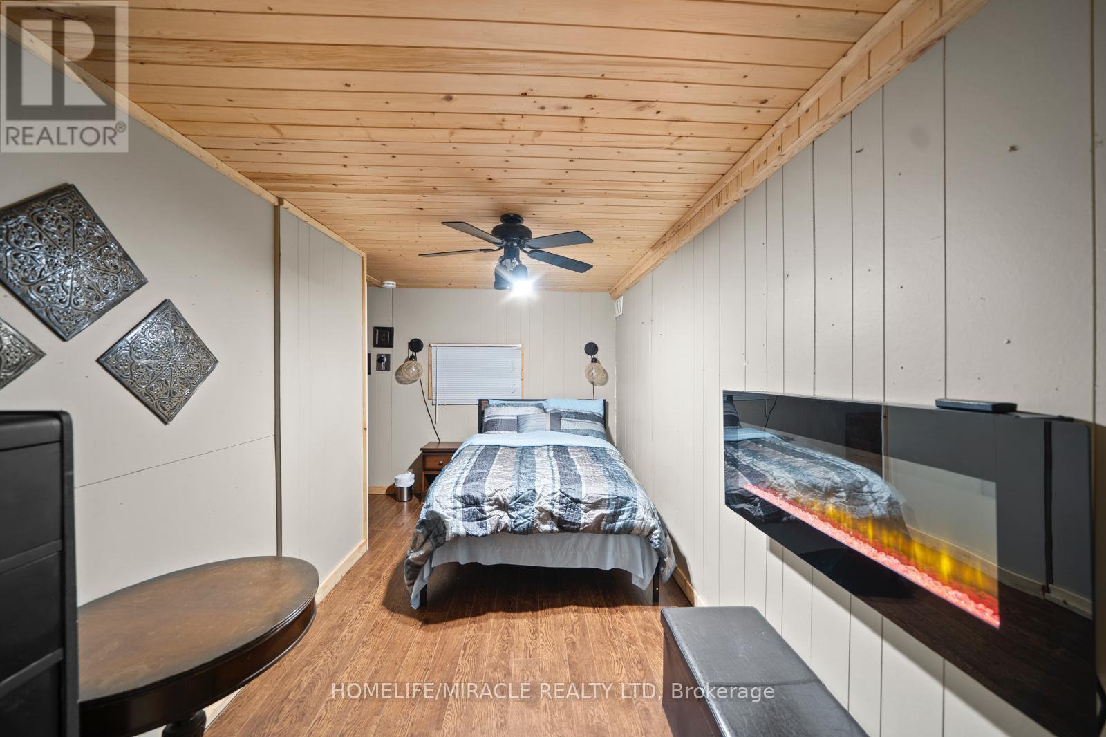 11278 Loyalist Parkway, Prince Edward County, Ontario  K0K 2T0 - Photo 24 - X12221986