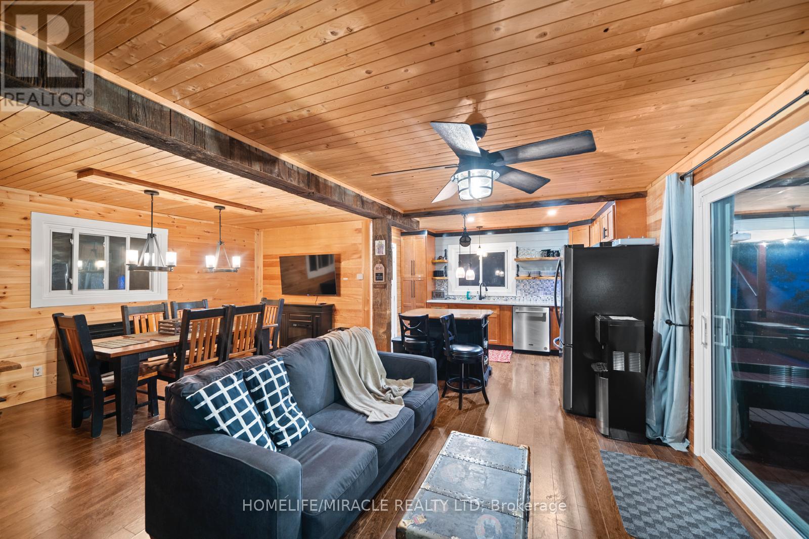 11278 Loyalist Parkway, Prince Edward County, Ontario  K0K 2T0 - Photo 13 - X12221986