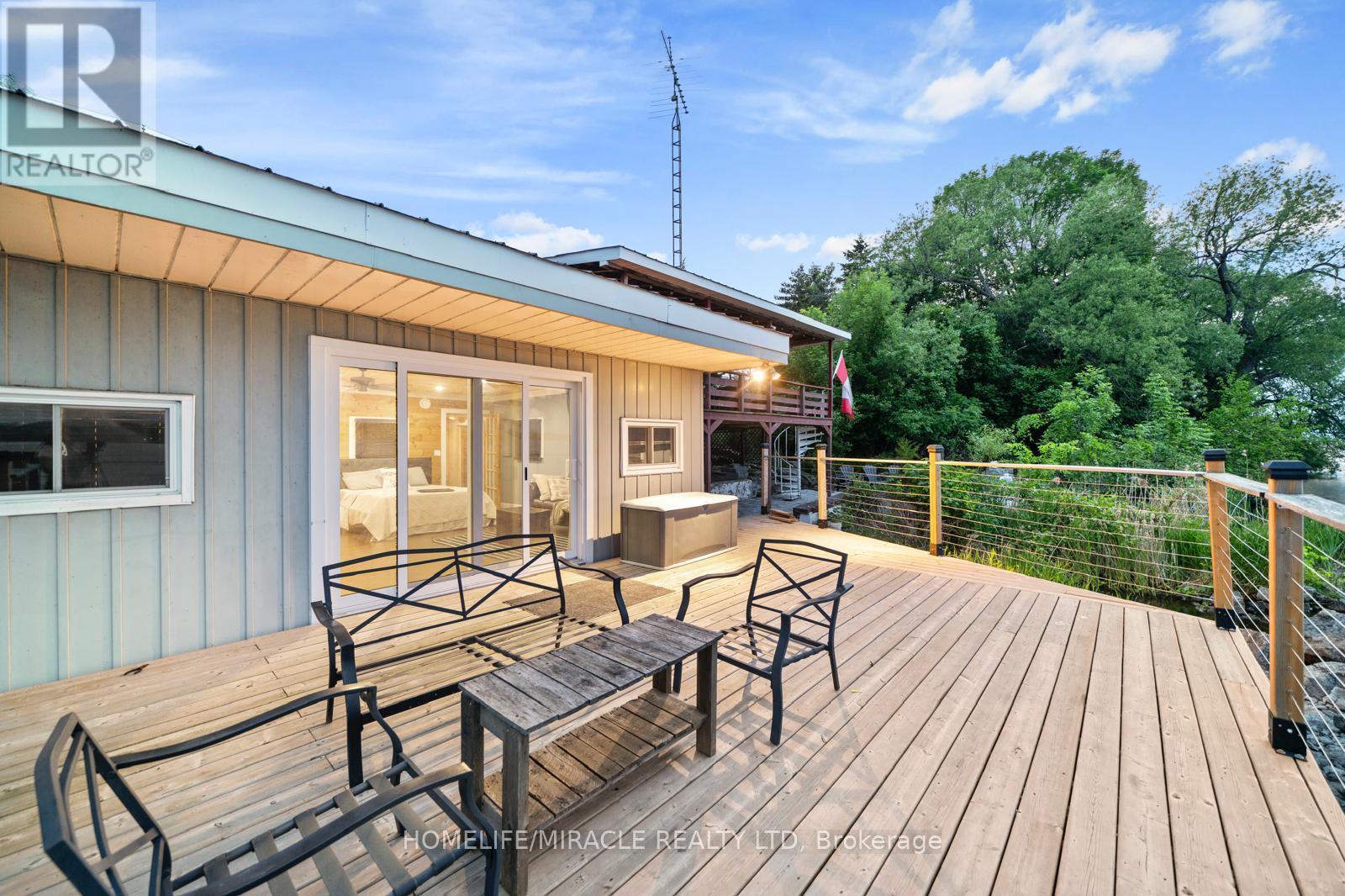 11278 Loyalist Parkway, Prince Edward County, Ontario  K0K 2T0 - Photo 32 - X12221986