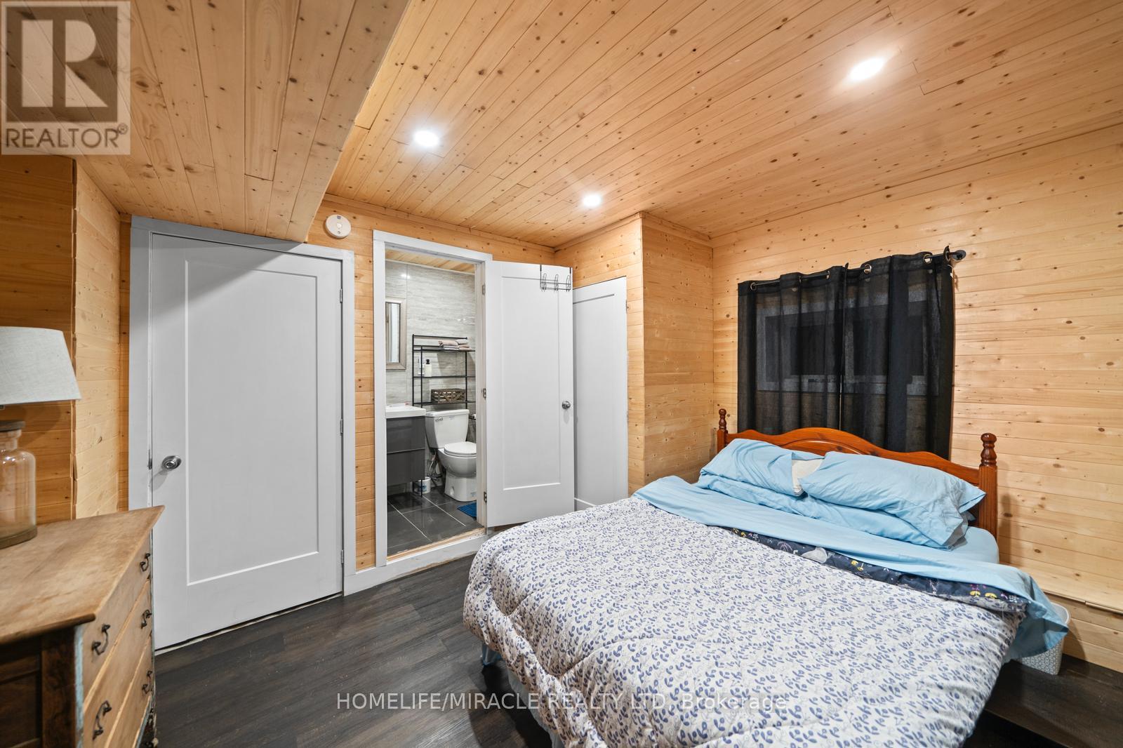 11278 Loyalist Parkway, Prince Edward County, Ontario  K0K 2T0 - Photo 25 - X12221986