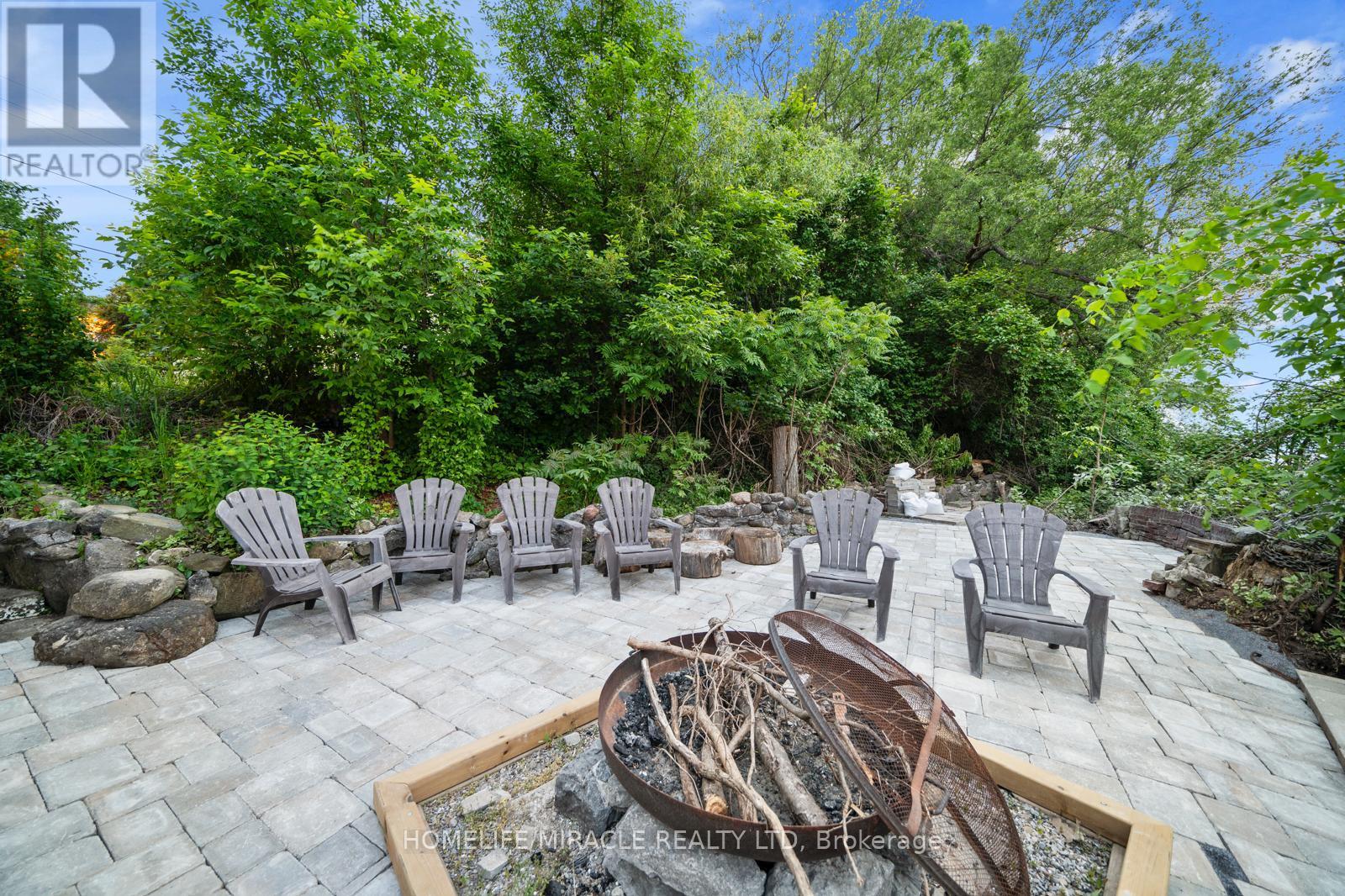 11278 Loyalist Parkway, Prince Edward County, Ontario  K0K 2T0 - Photo 35 - X12221986