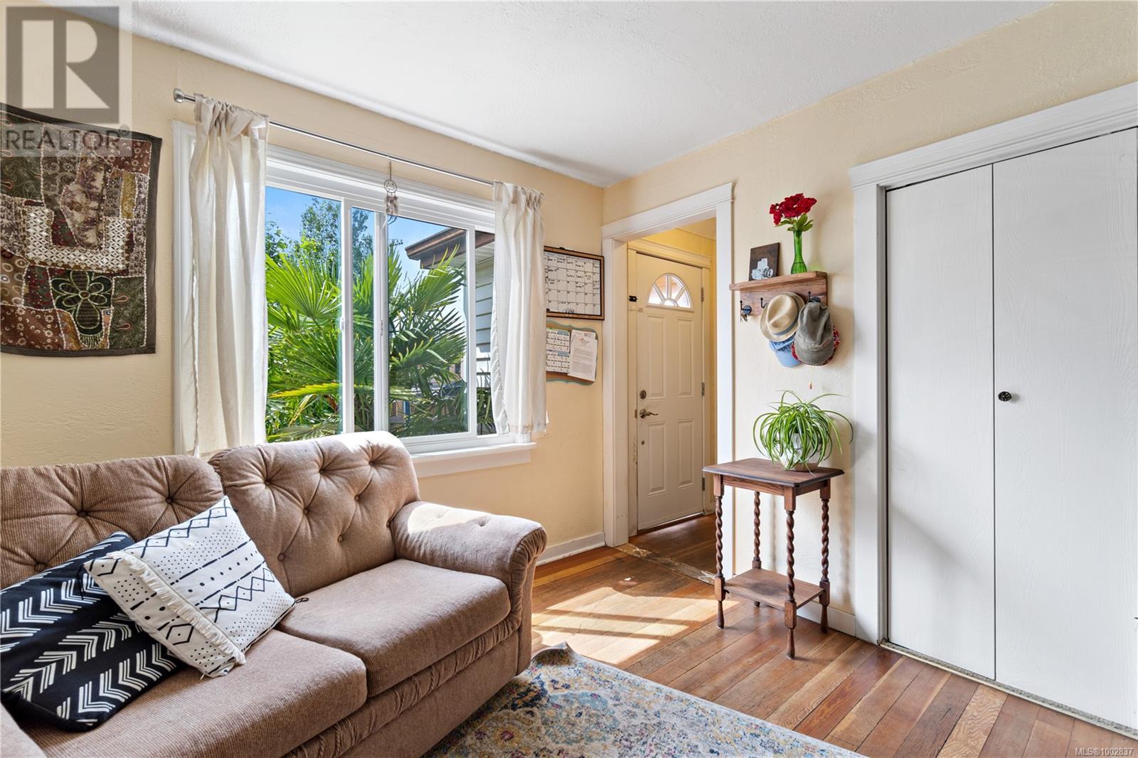 Property at 153 View St image 5