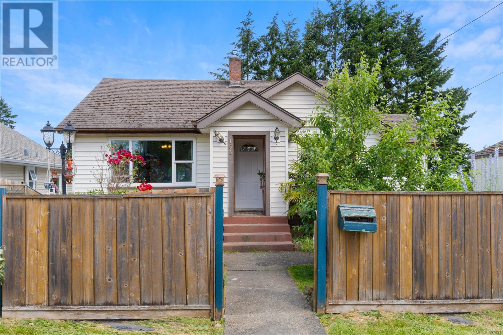 Property at 153 View St image 2