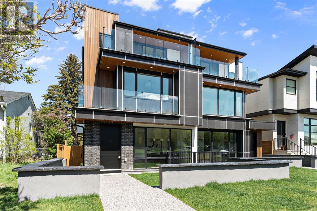 Property at 724 25 Avenue NW image 3