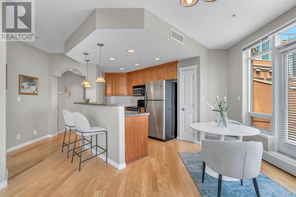 Property at 808, 1726 14 Avenue NW image 3