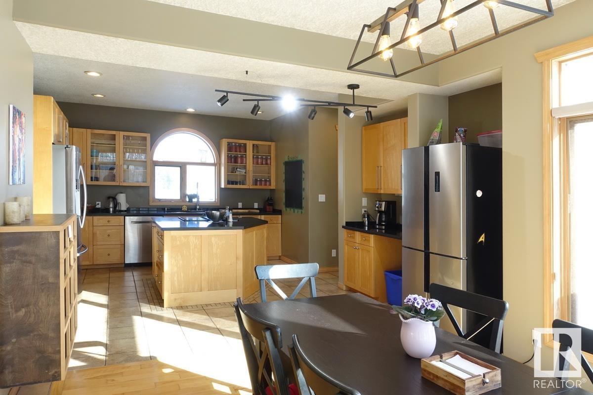 Property at 61 52510 RGE ROAD 213 image 5