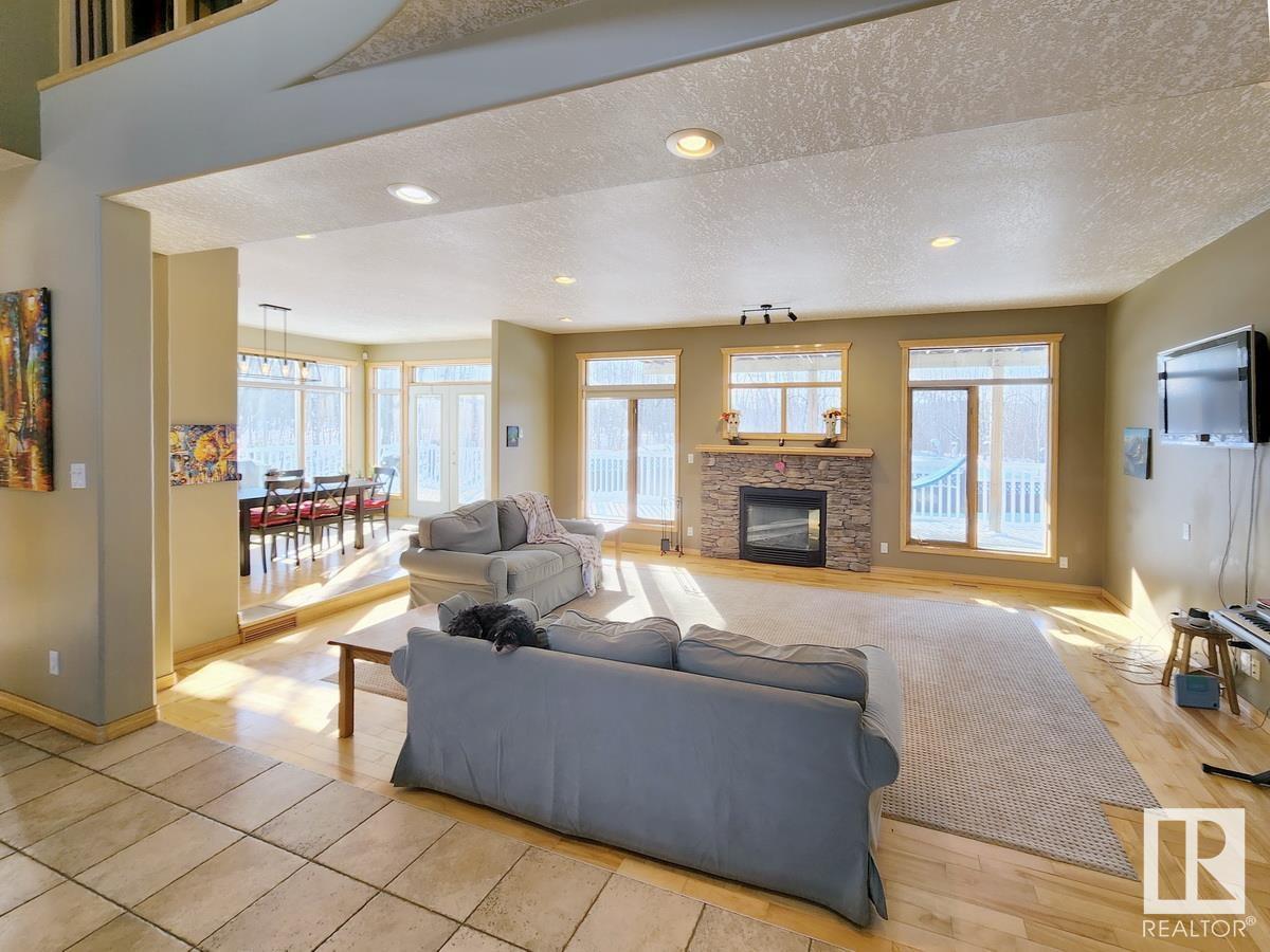 Property at 61 52510 RGE ROAD 213 image 2