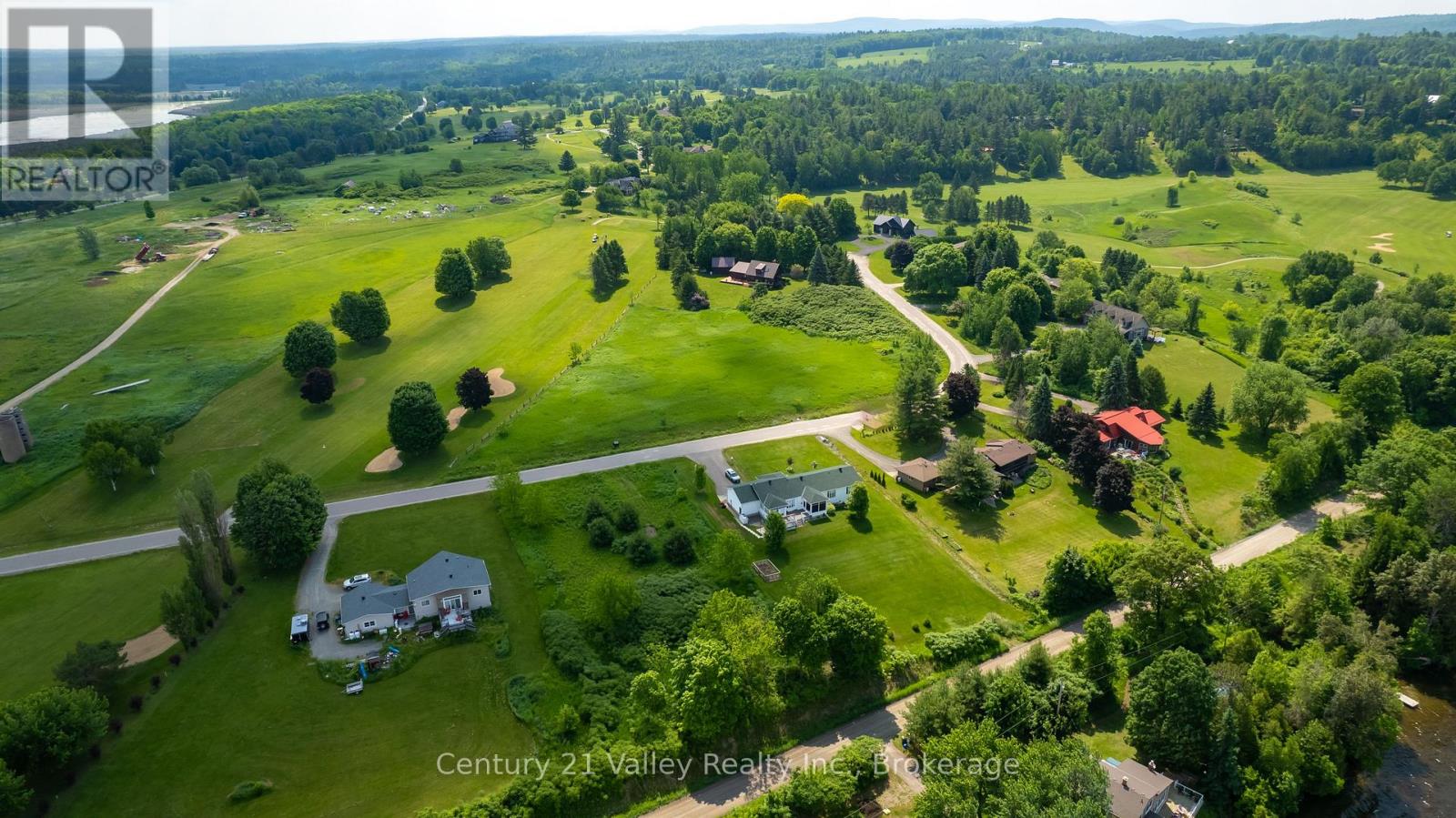 50 Spindle Drift Road, Greater Madawaska, Ontario  K0J 1H0 - Photo 10 - X12222071