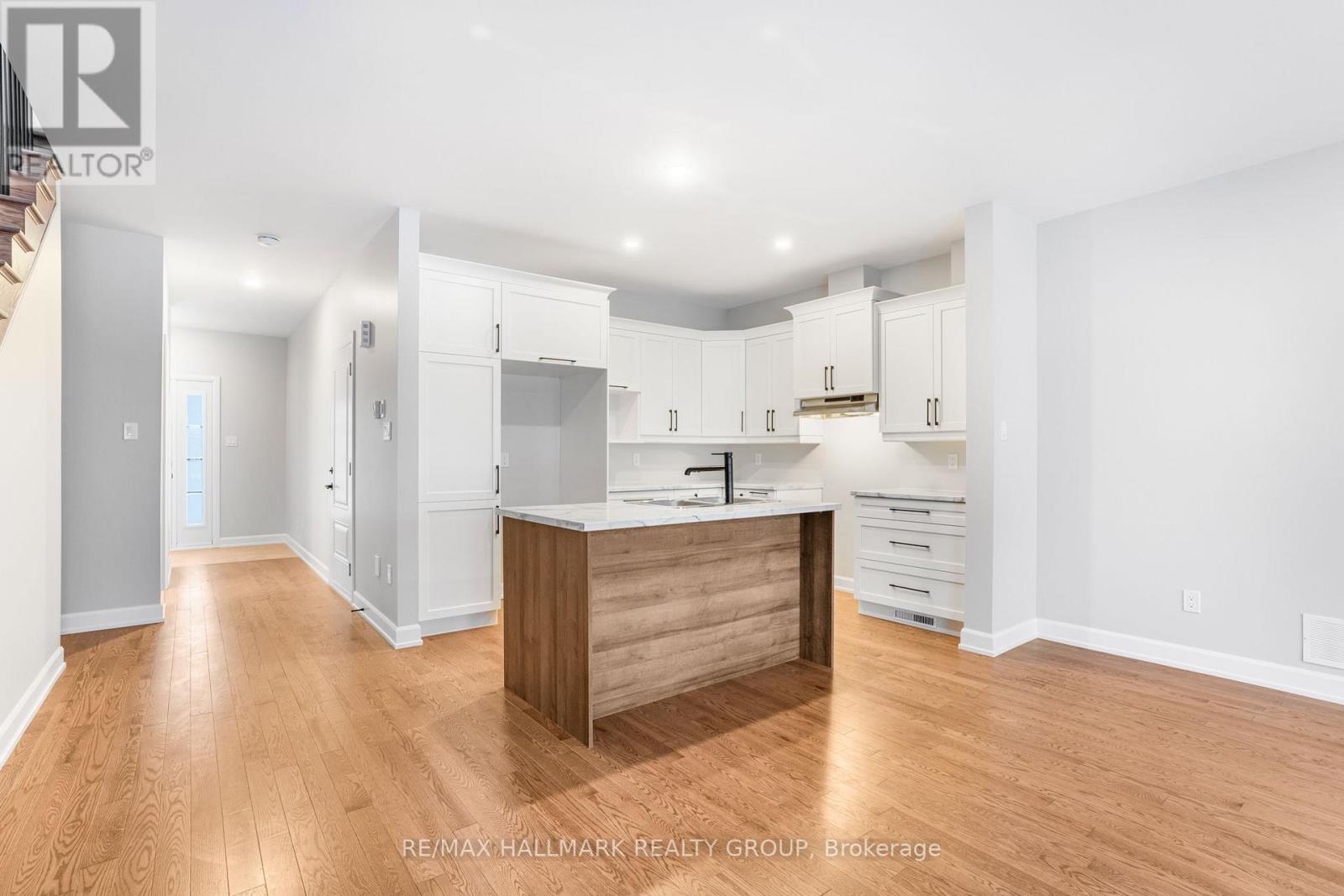 319 Zakari Street, Casselman, Ontario  K0A 1M0 - Photo 12 - X12222084