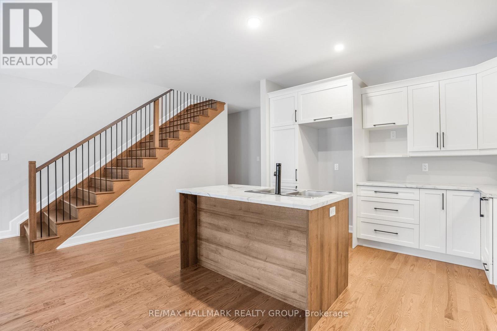 319 Zakari Street, Casselman, Ontario  K0A 1M0 - Photo 14 - X12222084