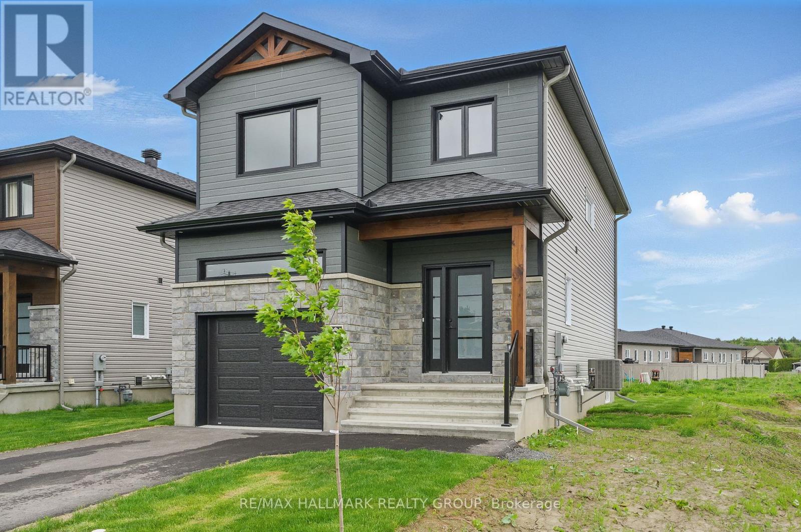 319 Zakari Street, Casselman, Ontario  K0A 1M0 - Photo 2 - X12222084