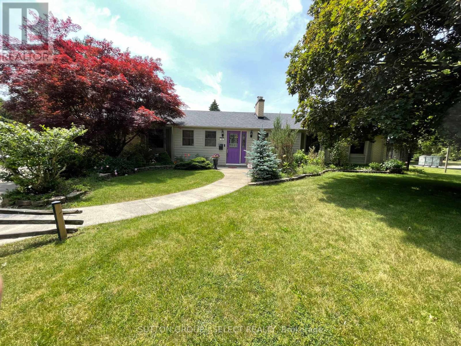 Property at 795 HEADLEY DRIVE image 2