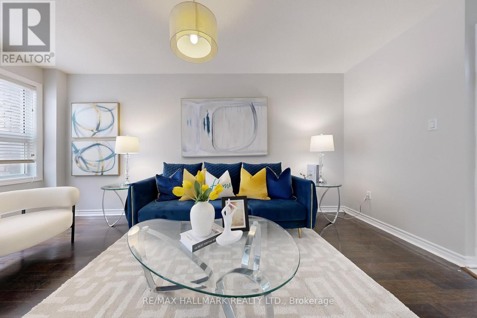 Property at 137 KIMONO CRESCENT image 4