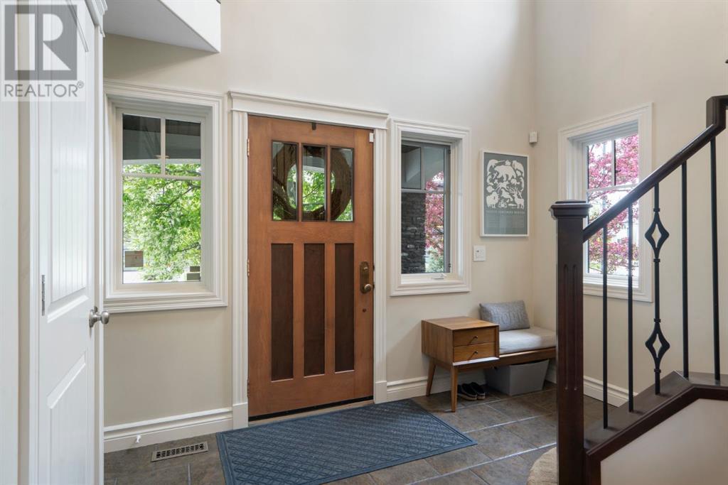 Property at 980 73 Street SW image 5