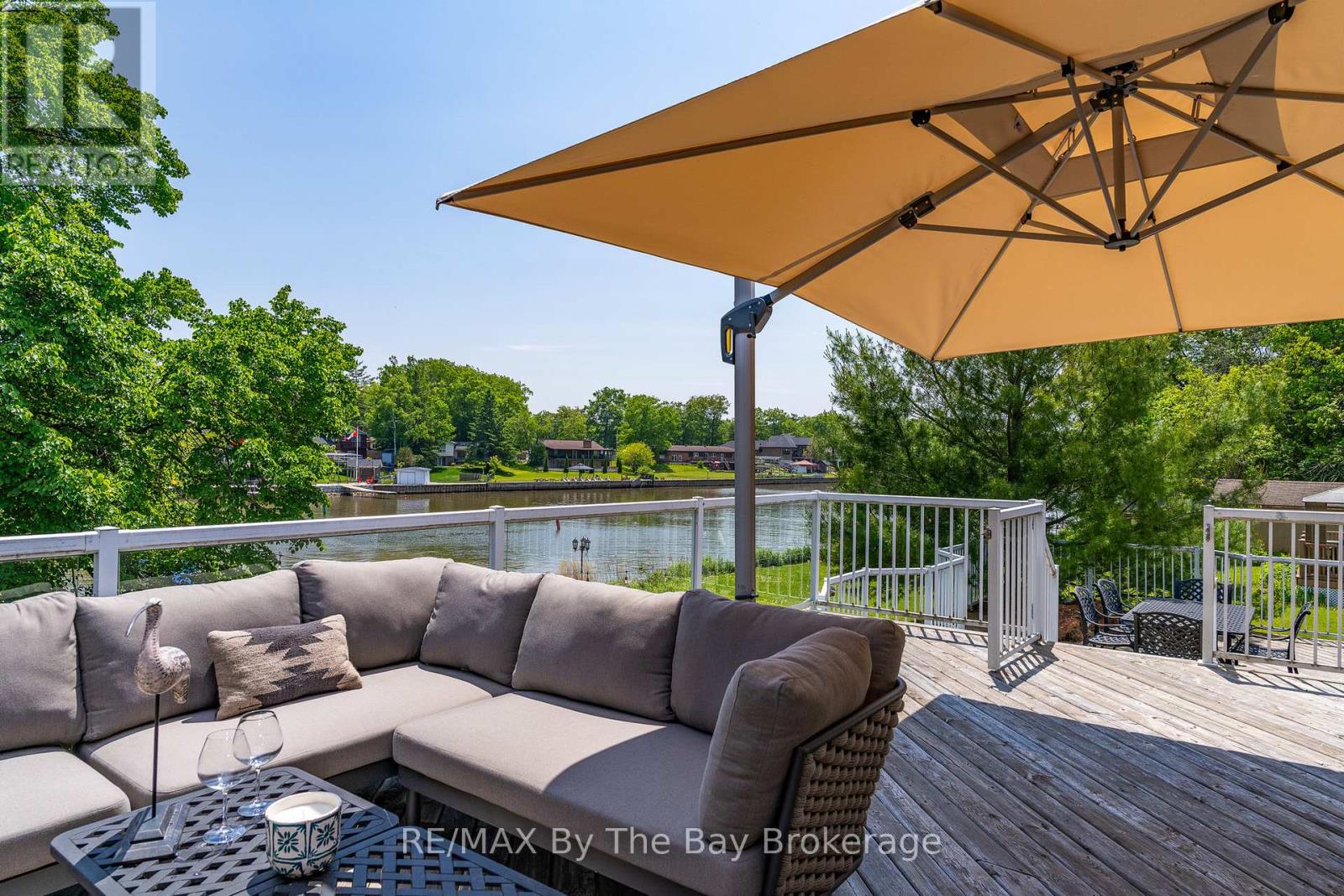 83 Old Mosley Street, Wasaga Beach, Ontario  L9Z 2J5 - Photo 12 - S12222137