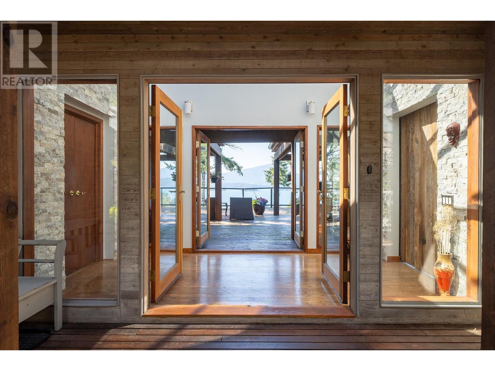 Property at 1675 WHITESAILS DRIVE image 1