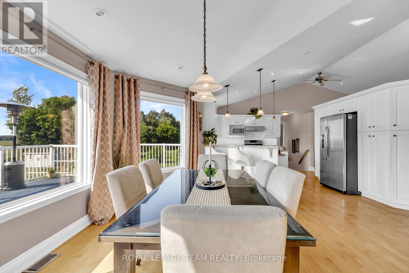 5705 Lombardy Drive, Ottawa, Ontario  K0A 2W0 - Photo 10 - X12222141