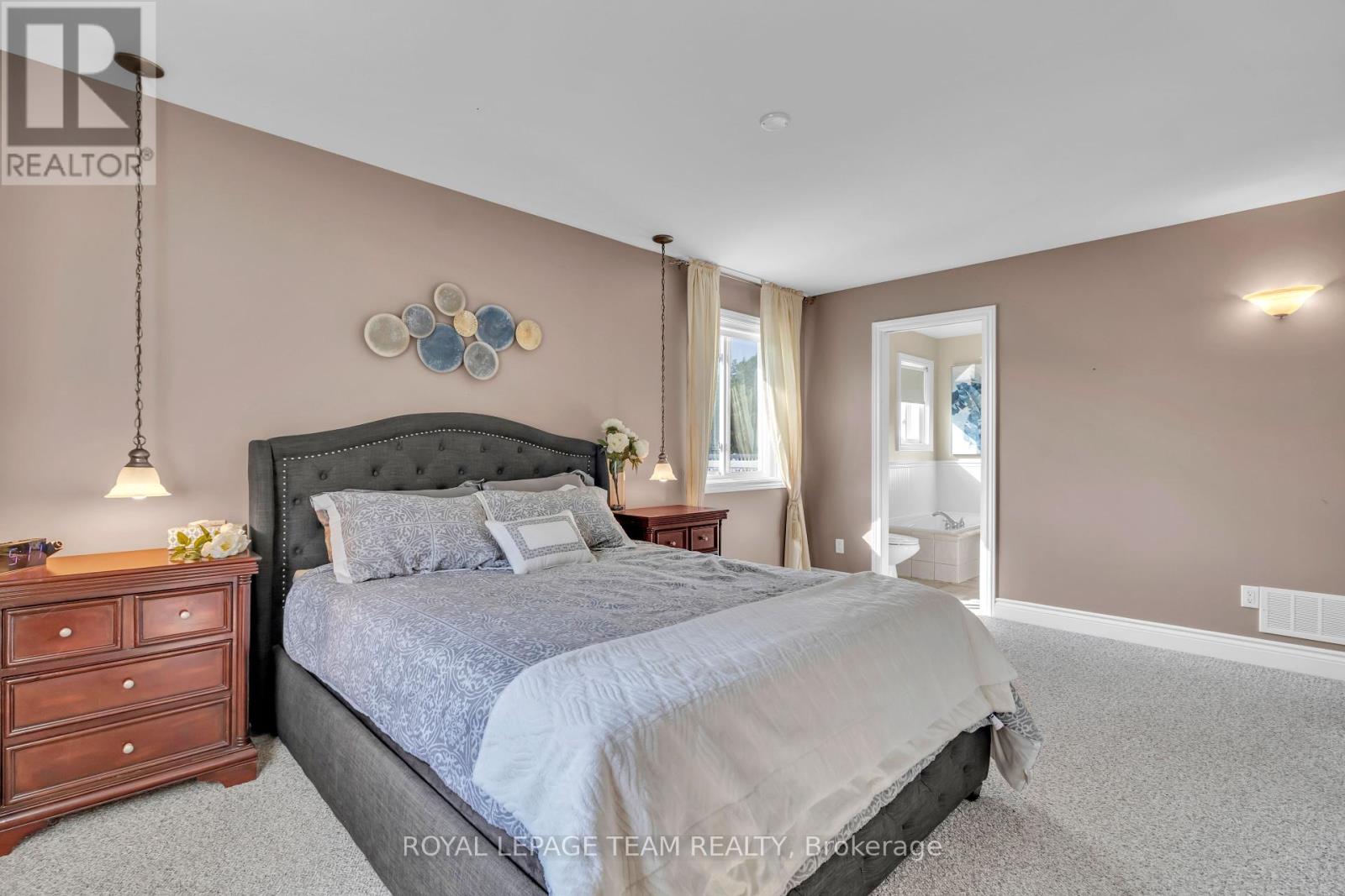 5705 Lombardy Drive, Ottawa, Ontario  K0A 2W0 - Photo 16 - X12222141