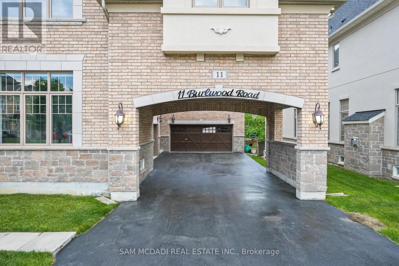 Property at 11 BURLWOOD ROAD image 3