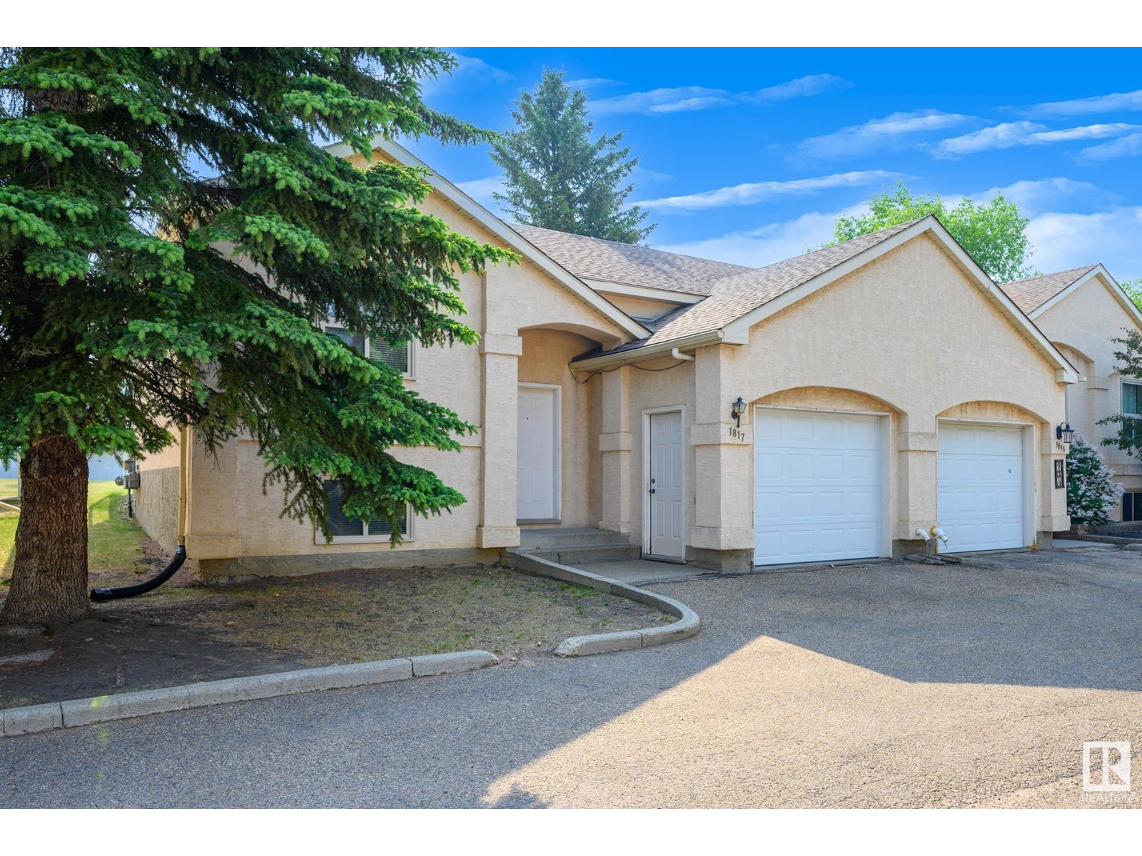 Property at 1817 MILL WOODS RD E NW image 3