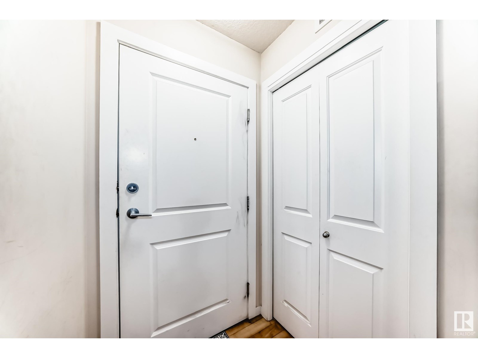 Property at #104 9519 160 AV NW image 5