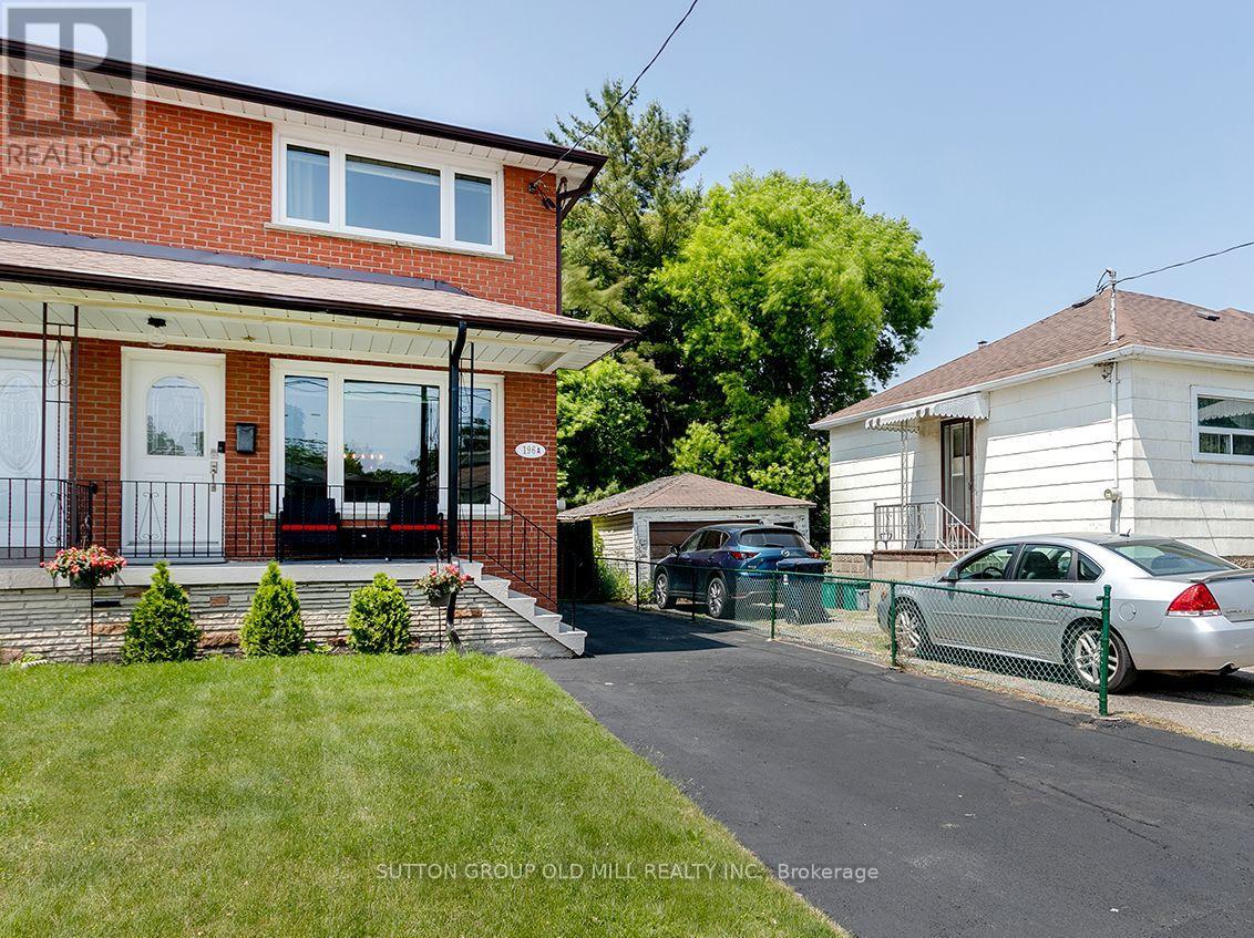 Property at 196A BETA STREET image 2